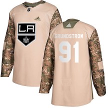 Youth Adidas Los Angeles Kings Carl Grundstrom Camo Veterans Day Practice Jersey - Authentic